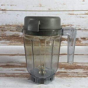 Vitamix Blender 32oz Wet Pitcher Container w/ Lid – Missing Center Plug